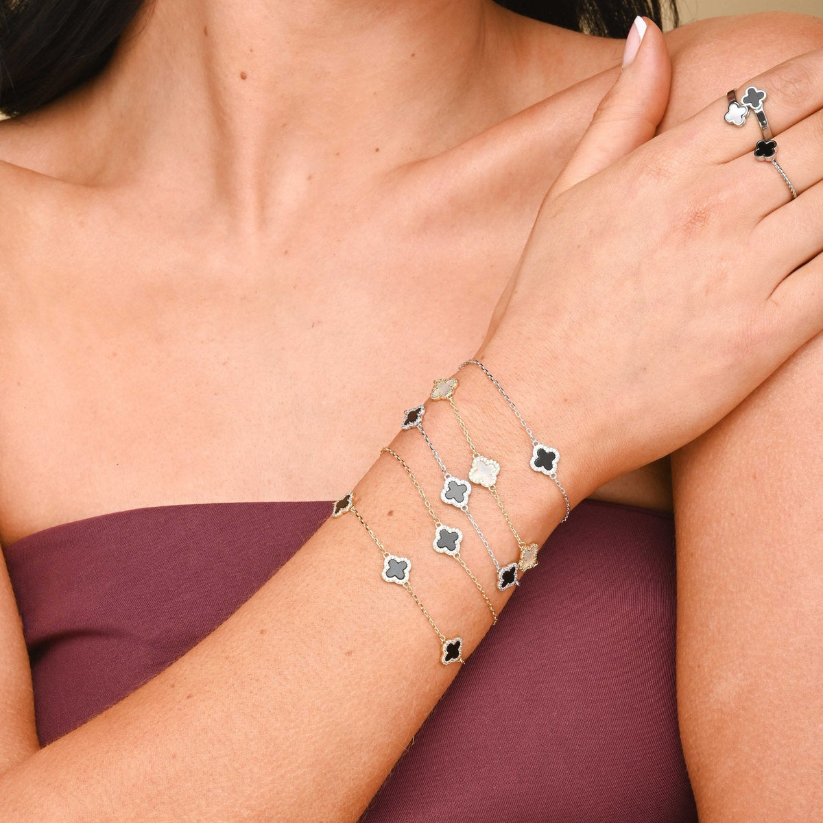 Clover Onyx Black Sapphire Bracelet