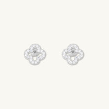 Clover Sapphire Barbell Stud Cartilage Earrings