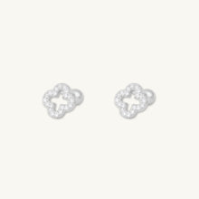 Clover Sapphire Barbell Stud Cartilage Earrings