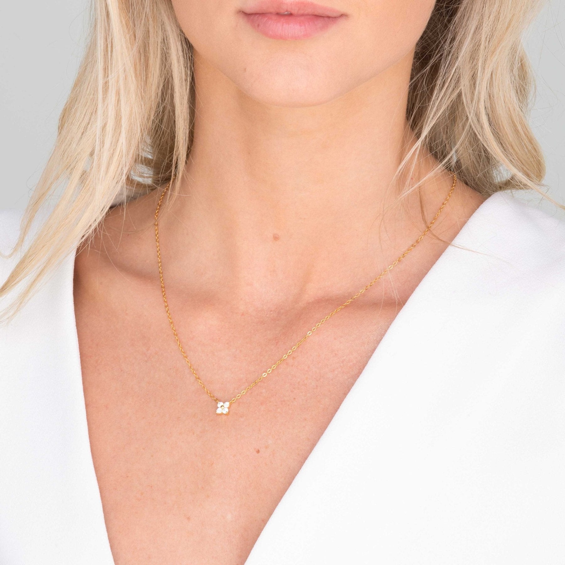 Clover Sapphire Chain Necklace