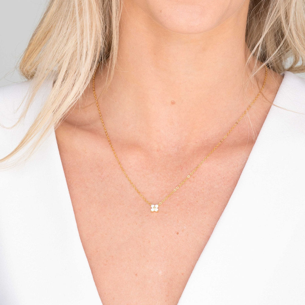 Clover Sapphire Chain Necklace