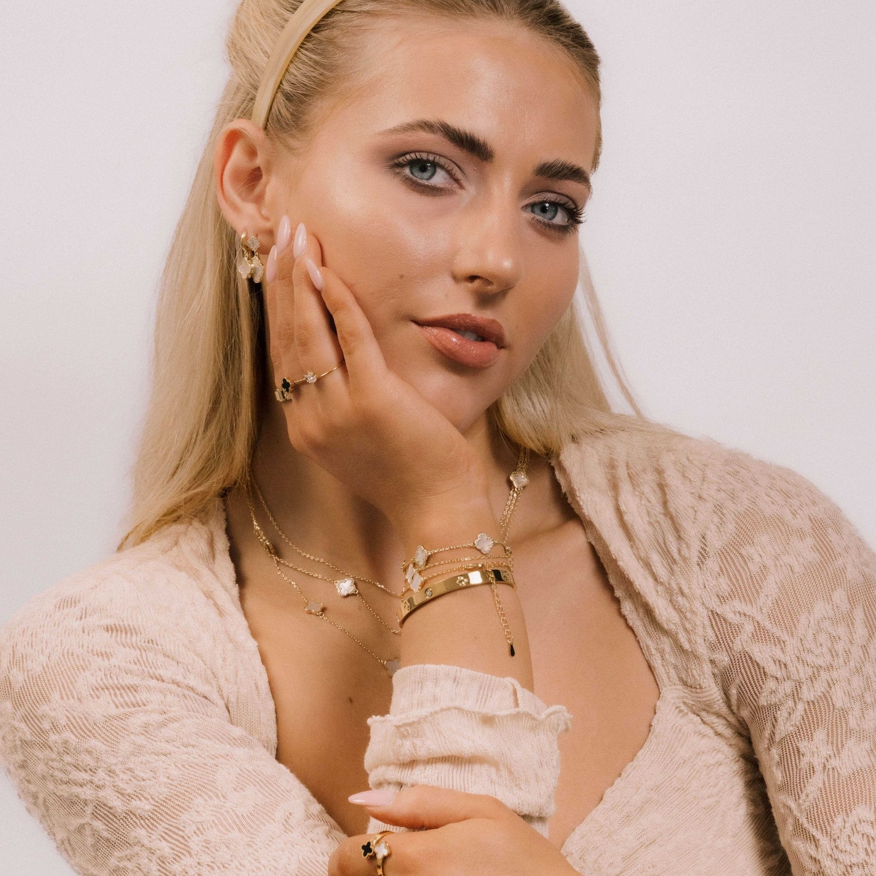 Clover Station MOP Bracelet