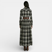Women's Retro Dress - Long Sleeve and Belt