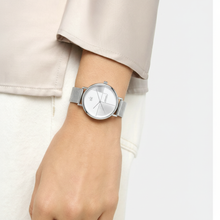 Women's Geometric Quartz Watch with Mesh Strap