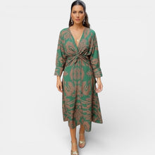 Elegant Floral Midi Dress