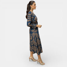 Elegant Floral Midi Dress