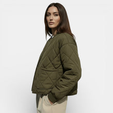 Women's Lightweight Padded Jacket