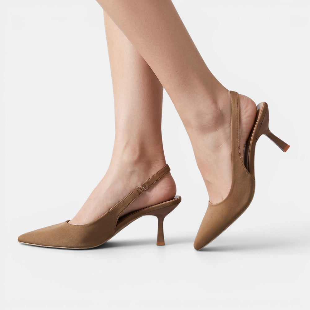 Women's Supportive Closed-Toe Sandals