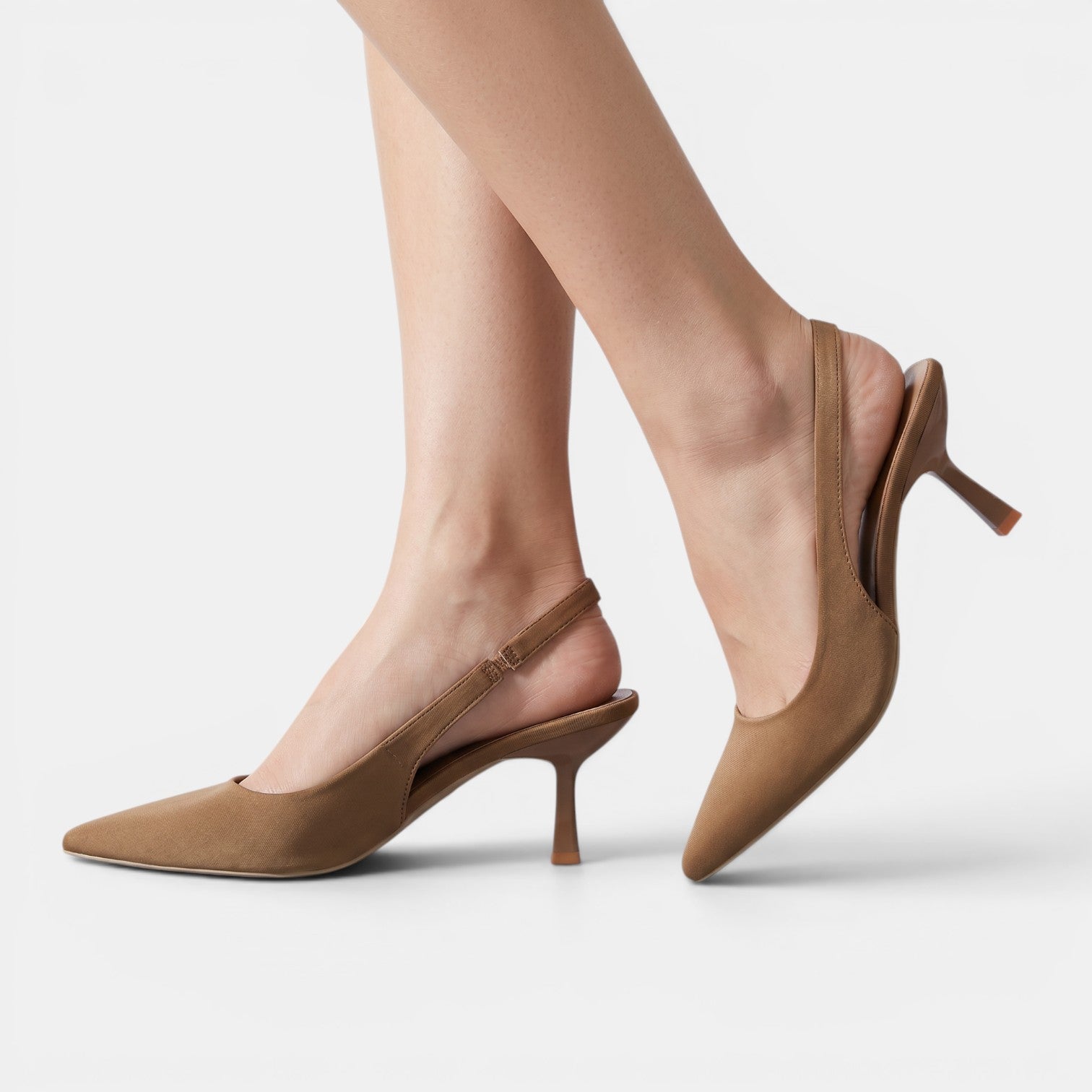 Women's Supportive Closed-Toe Sandals