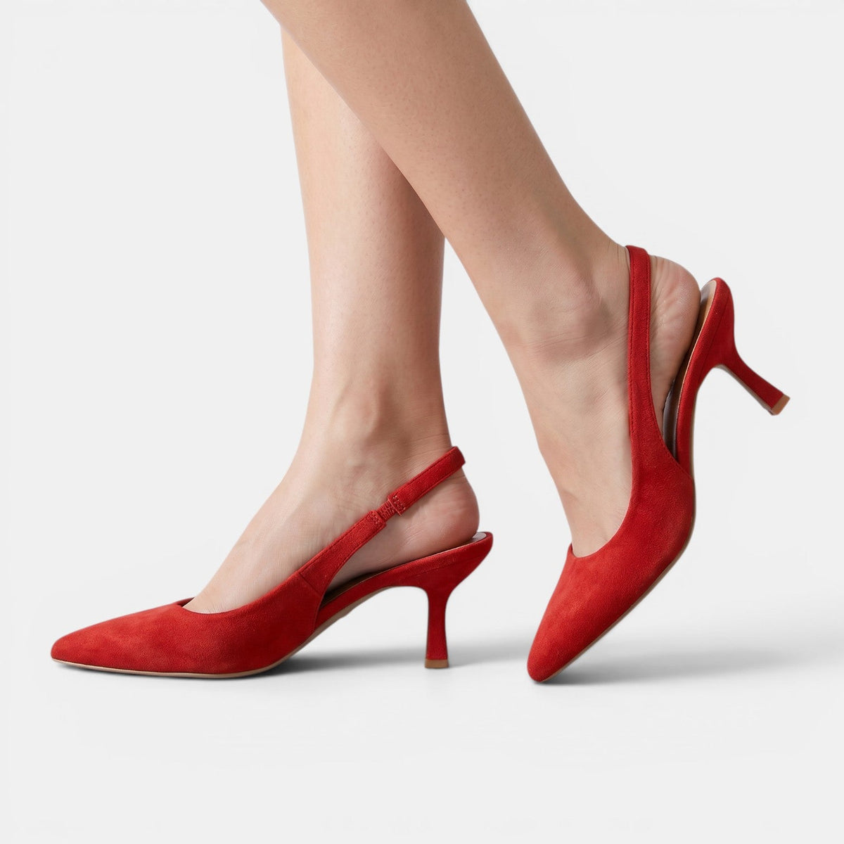 Women's Supportive Closed-Toe Sandals