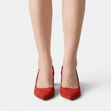 Women's Supportive Closed-Toe Sandals