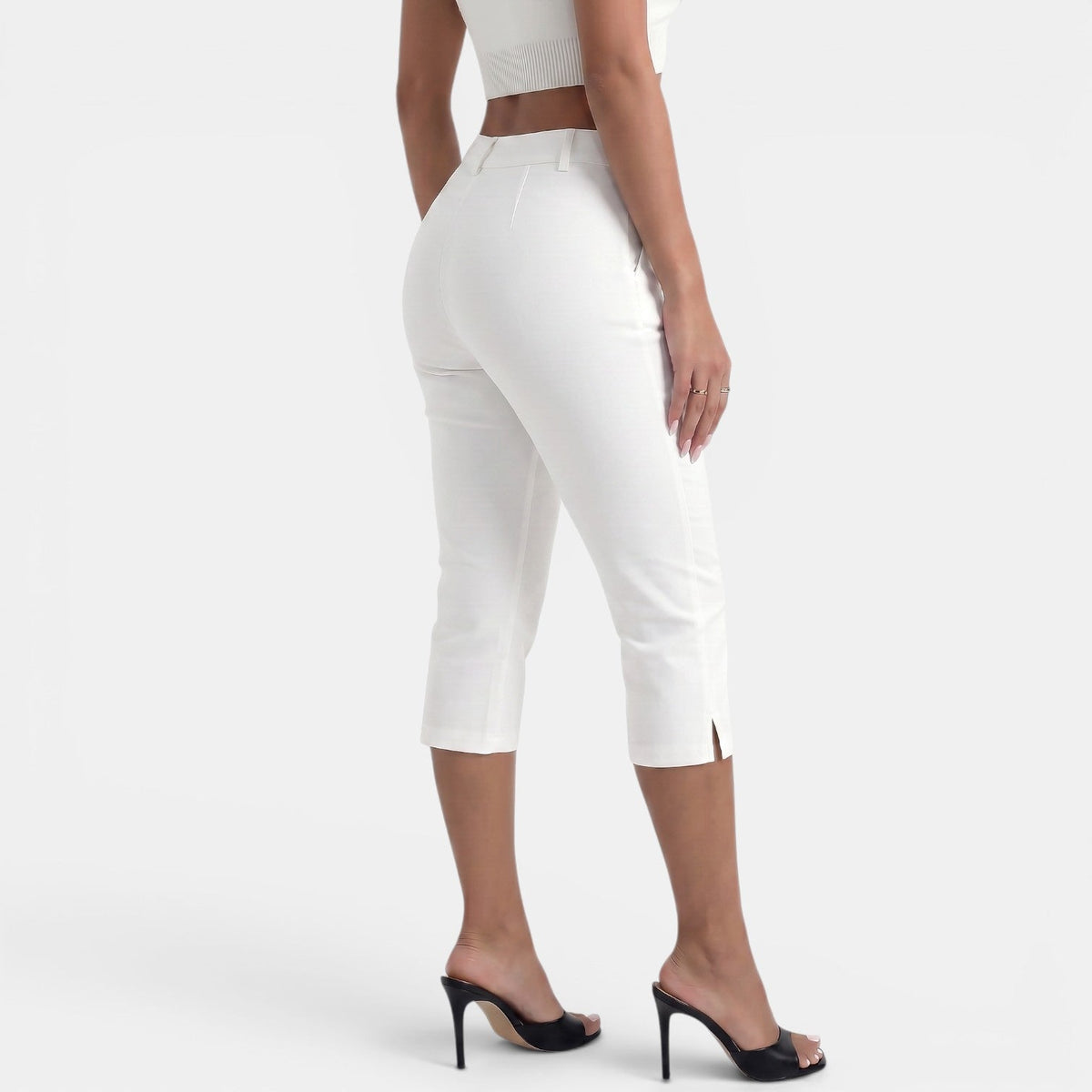Women's Polka Dot Capri Pants