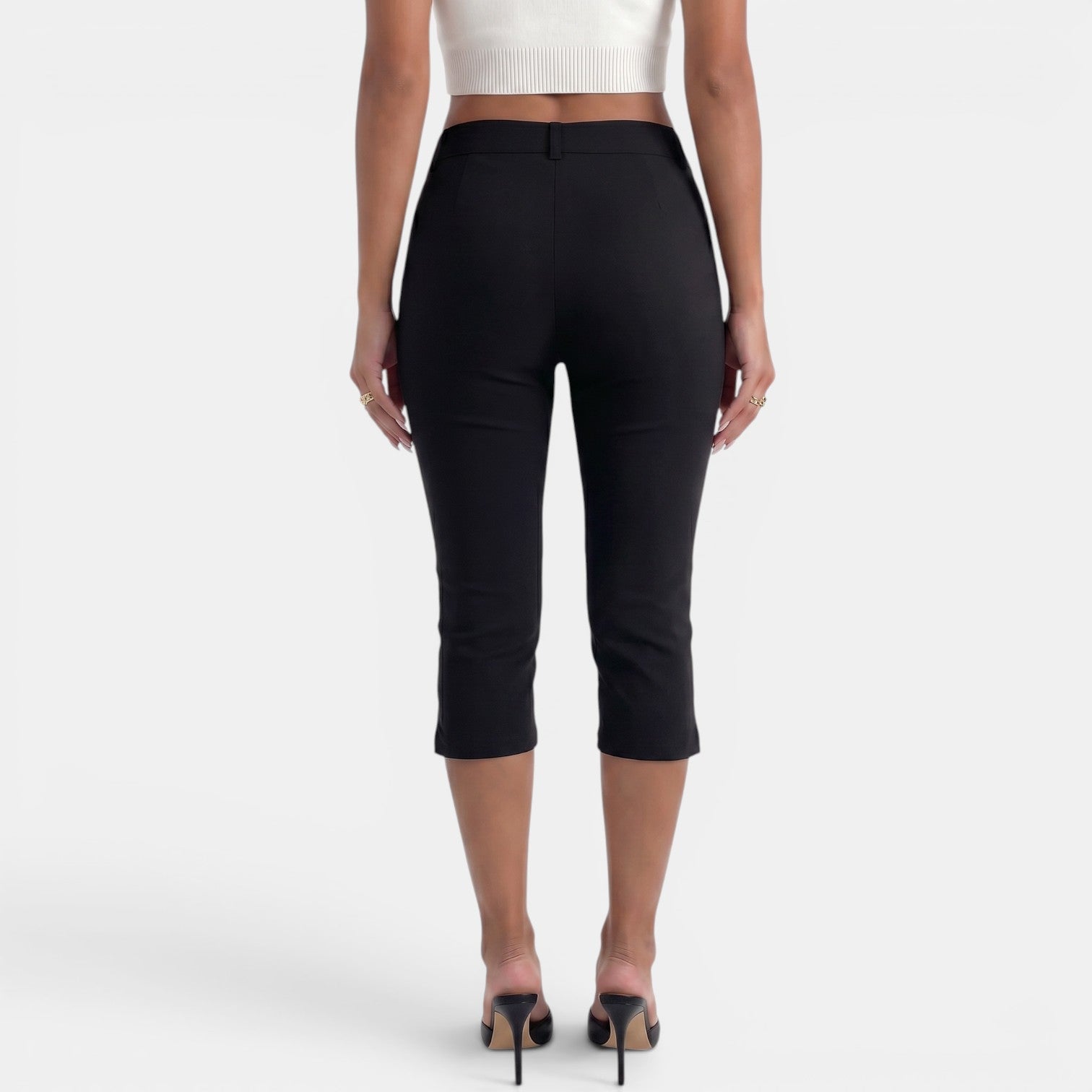 Women's Polka Dot Capri Pants