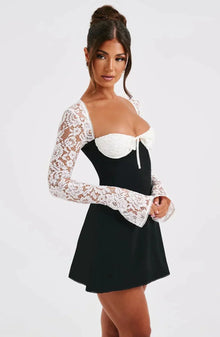 Juliette Mini Dress Women – Elegant Lace Dress with Heart Neckline and Fitted Cut