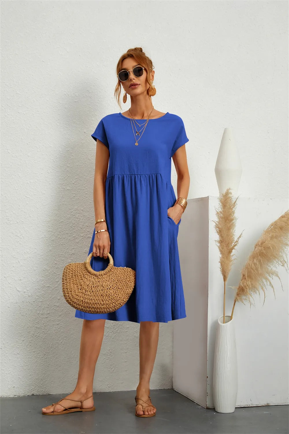 Elegant Dress Woman Ground – Timeless Maxi Design with Flattering Cut & Luxury Finish
