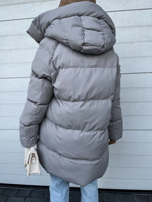Sheila Women's Winter Coat – Warm, Thick with Integrated Hood & Zipper Closure