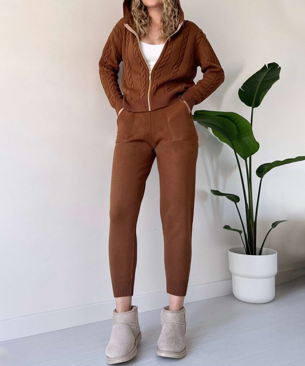 Elodie Winter Set Women – Warm Two-Piece Outfit with Soft Fabric & Elegant Style