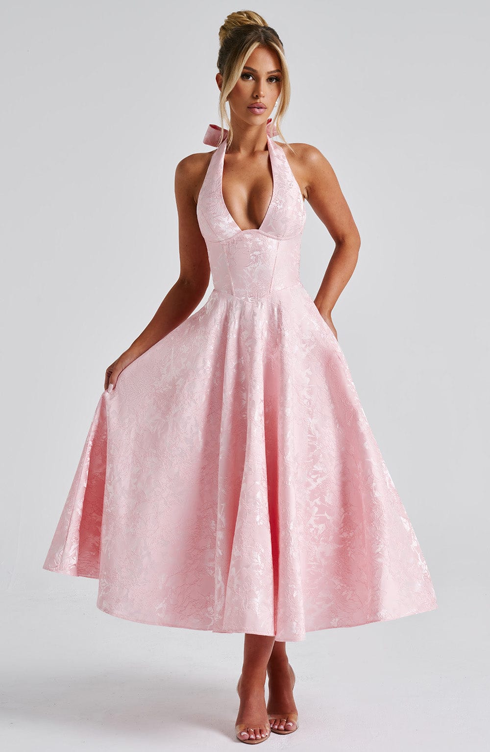 Iris Robe Midi Femme – Backless Dress in Floral Jacquard with Fitted Bodice & Flared Skirt
