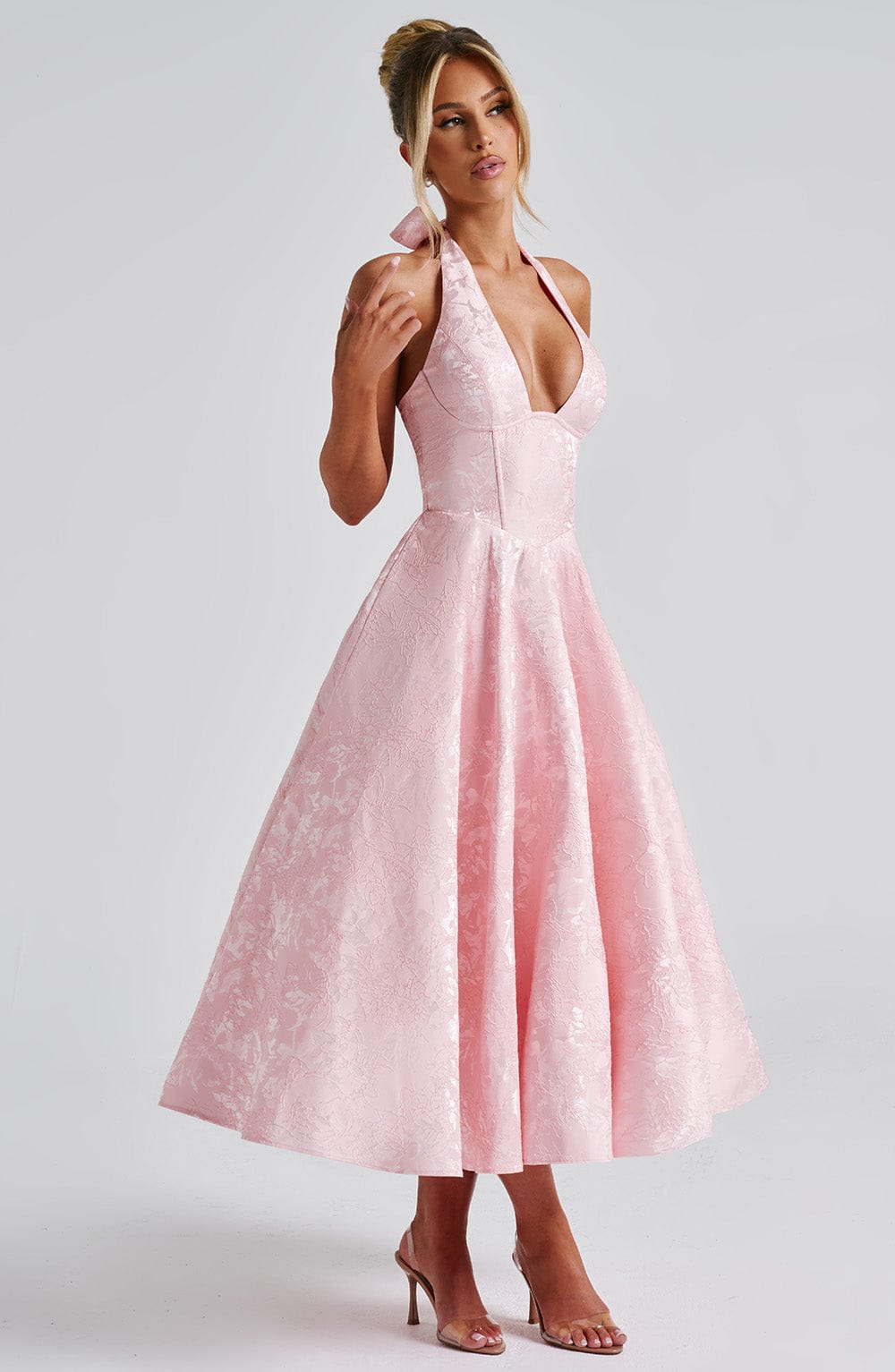 Iris Robe Midi Femme – Backless Dress in Floral Jacquard with Fitted Bodice & Flared Skirt
