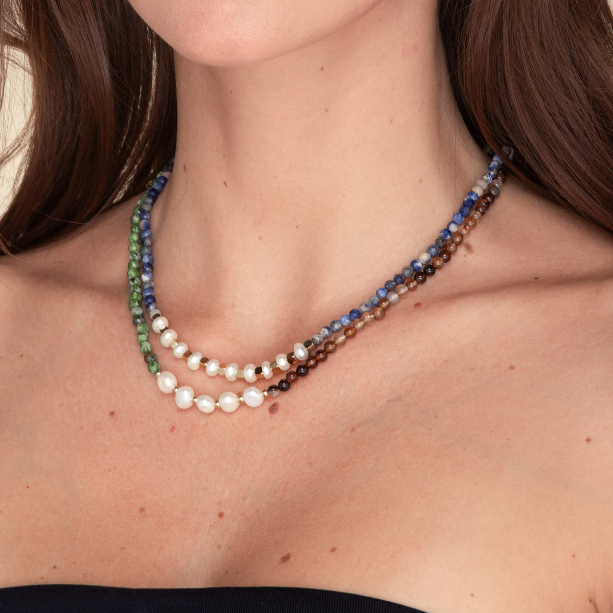 Emerald Stone Pearl Necklace