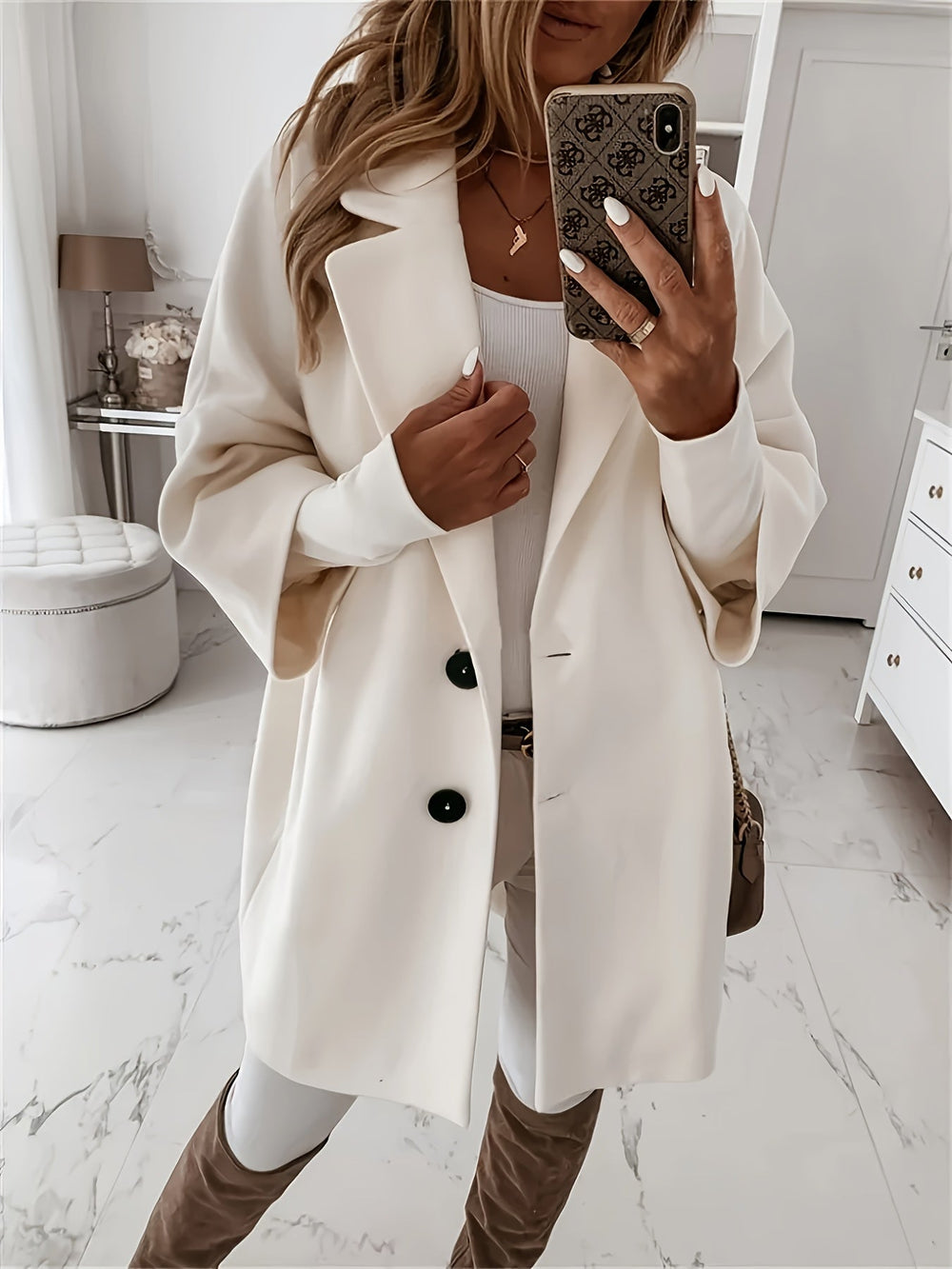 Vivienne Women's Apricot Coat – Elegant and Casual Fit with Classic Lapel Collar & Black Buttons