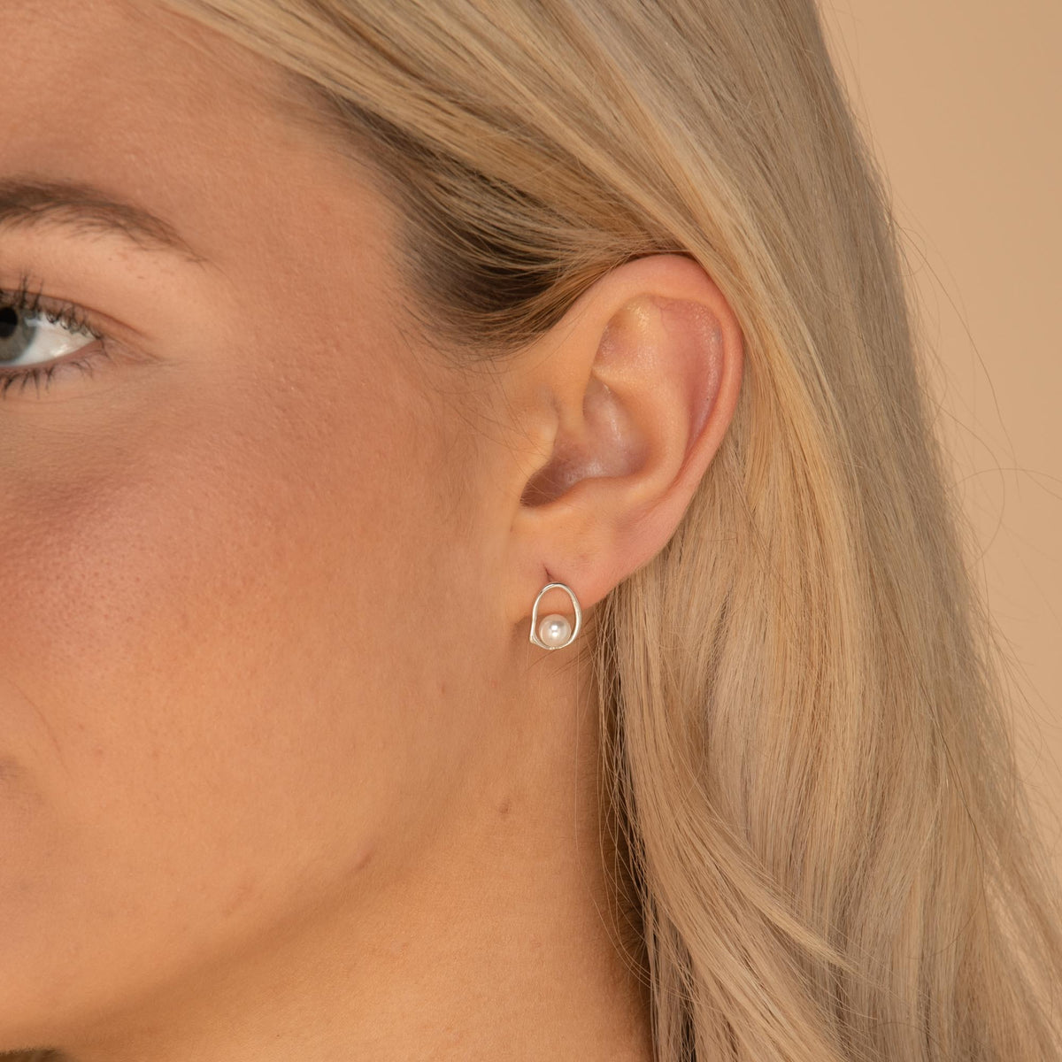 Floating Pearl Circular Stud Earrings