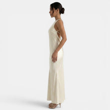 Open-back Lace Maxi Dress