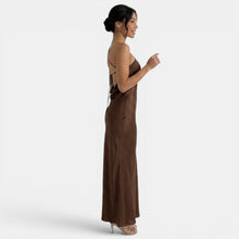 Open-back Lace Maxi Dress