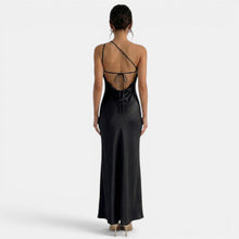 Open-back Lace Maxi Dress