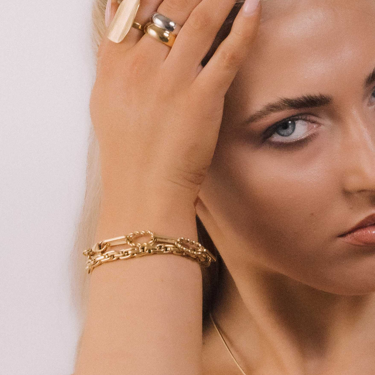 Gina Chain Bracelet
