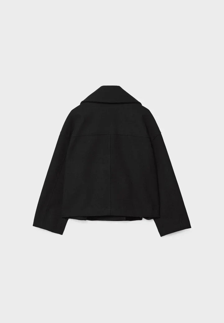 Lainey Women's Double-Breasted Jacket – Elegant Short Coat with Wide Collar & Soft and Warm Fabric