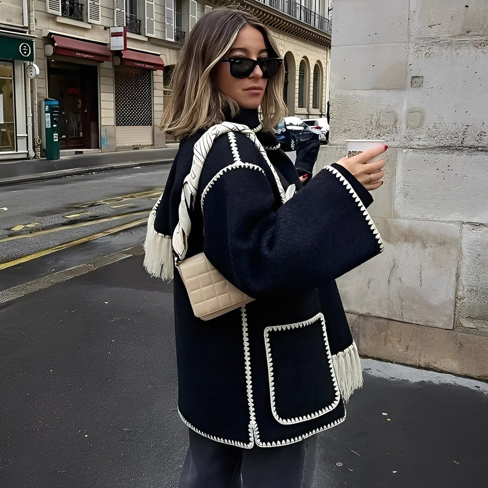 Genevieve Coat Woman – Soft Wool Coat with Scarf & Elegant Loose Fit