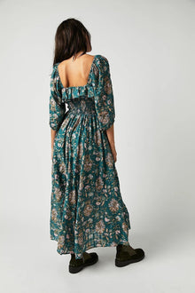 Quinn Robe Midi Woman – Cotton Dress with Flowers with Romantic Bohemian Style & Flattering Cut