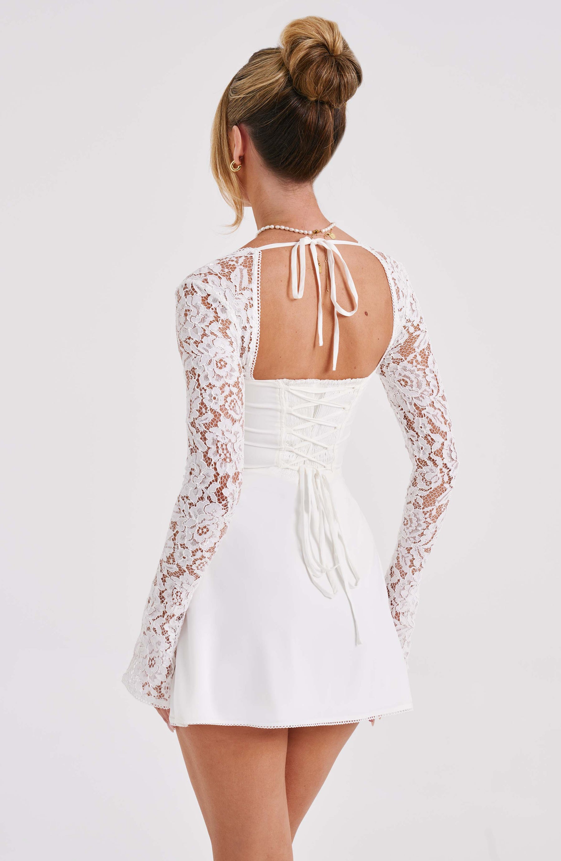 Juliette Mini Dress Women – Elegant Lace Dress with Heart Neckline and Fitted Cut