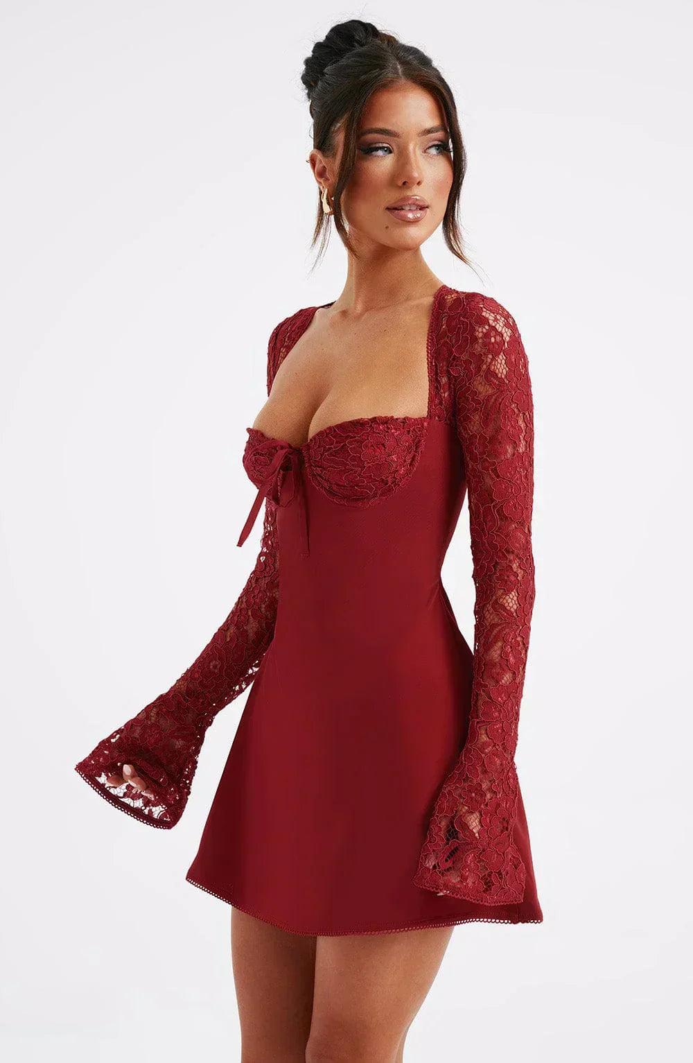 Juliette Mini Dress Women – Elegant Lace Dress with Heart Neckline and Fitted Cut