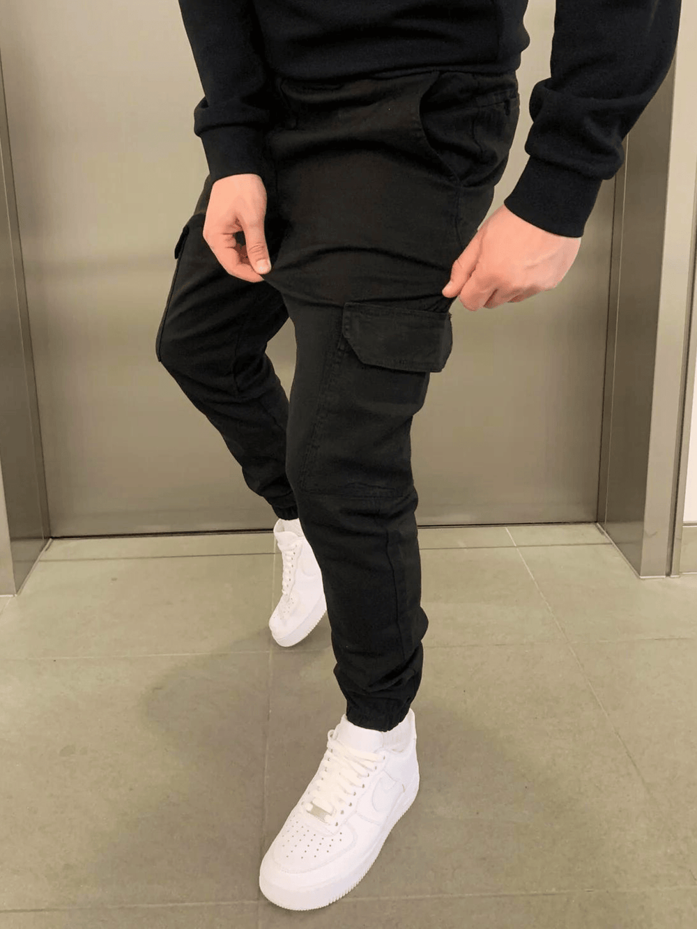 James Pantalon Jogger Cargo for Men – Relaxed fit with elastic waistband and utility pockets