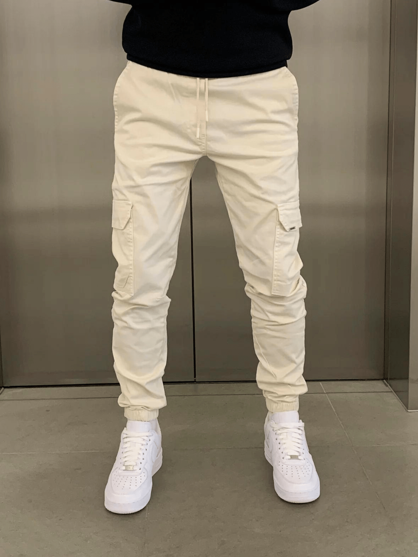 James Pantalon Jogger Cargo for Men – Relaxed fit with elastic waistband and utility pockets