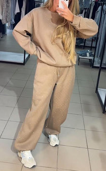 Aria Ensemble Loungewear Woman – Comfortable Outfit with Rhinestone Details & Relaxed Fit