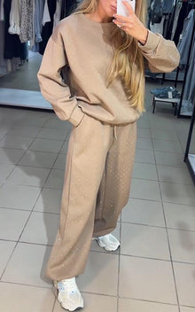 Aria Ensemble Loungewear Woman – Comfortable Outfit with Rhinestone Details & Relaxed Fit