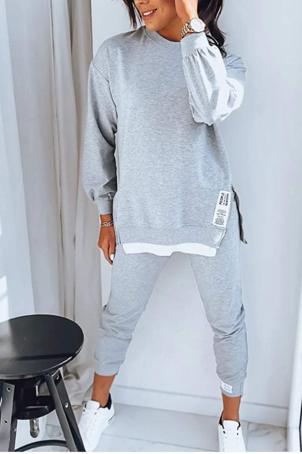 Aisha Women's Ensemble – Comfortable Tracksuit with Long Sleeve Top & Fitted Pants