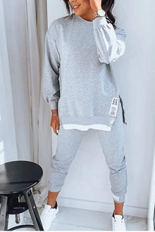 Aisha Women's Ensemble – Comfortable Tracksuit with Long Sleeve Top & Fitted Pants