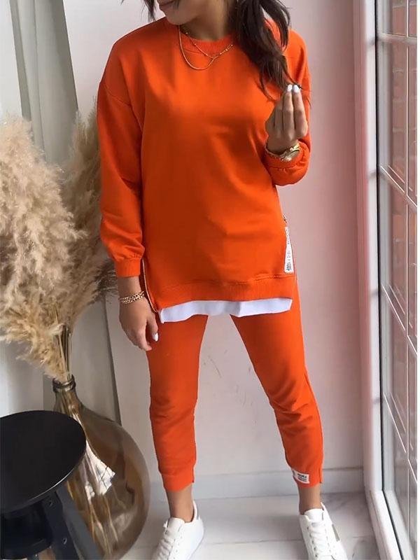 Aisha Women's Ensemble – Comfortable Tracksuit with Long Sleeve Top & Fitted Pants