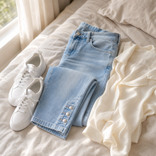 Velora — Slimming High-Waist Capri Jeans
