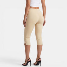 Women's Shaping Capri Pants