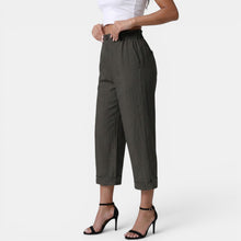 Women's Capri Pants with Pockets