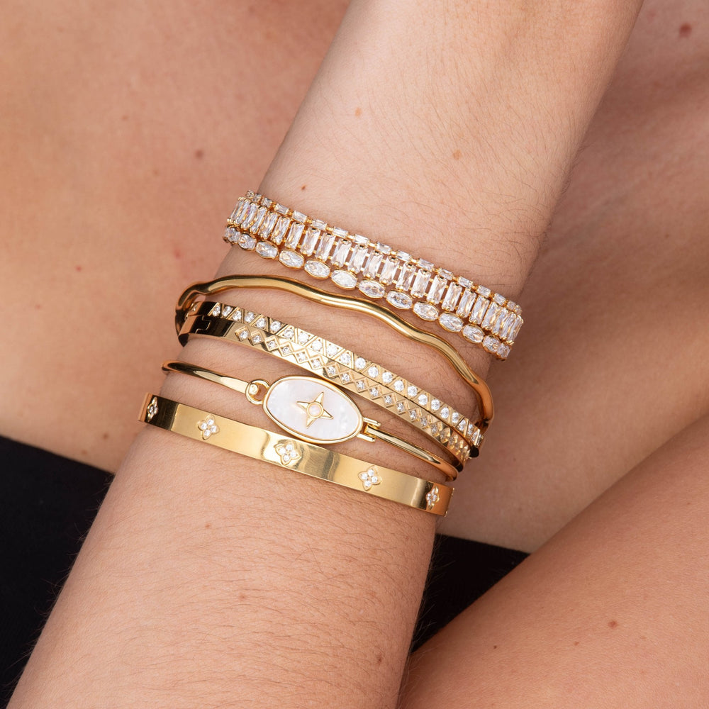North Star Oval MOP Bangle Bracelet