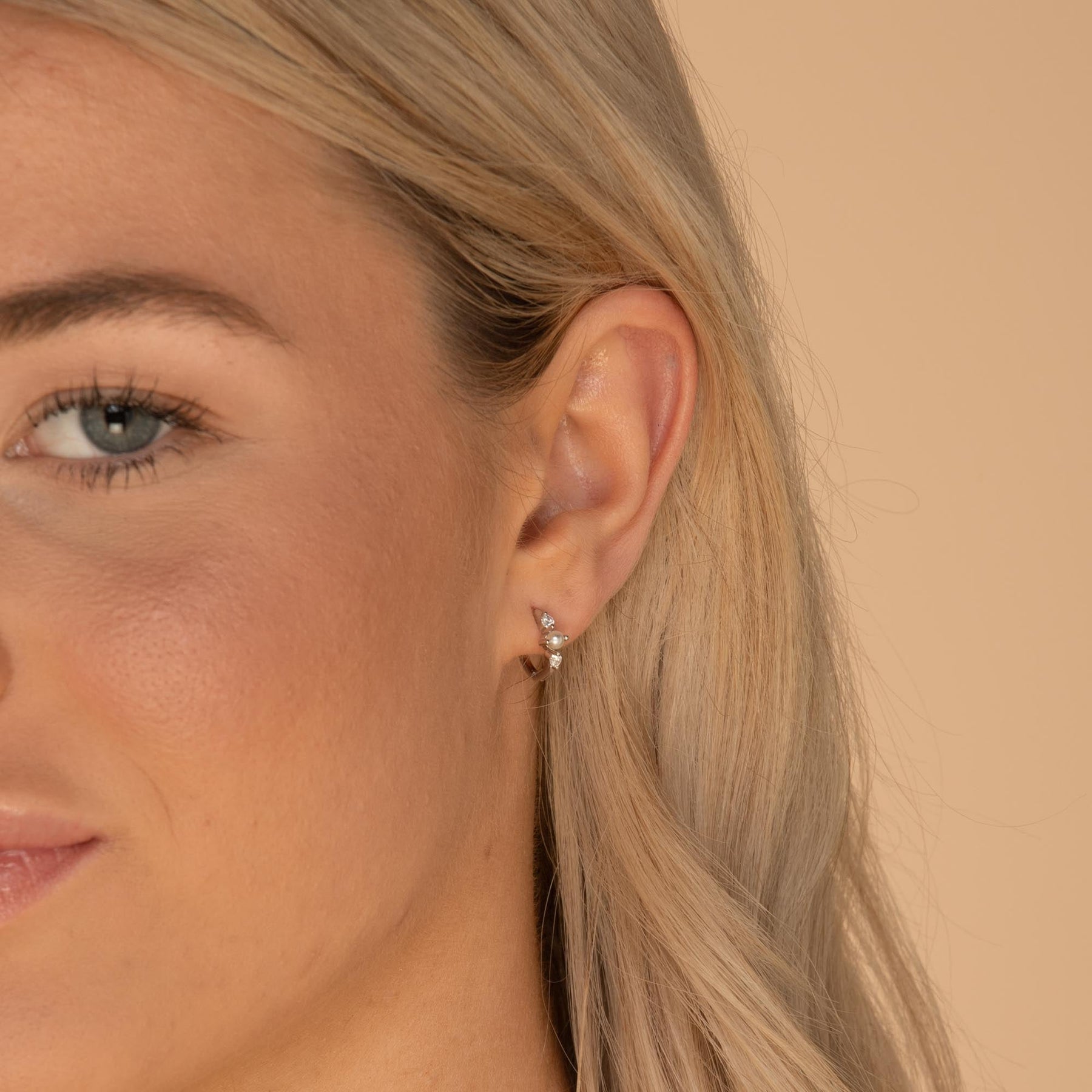 Pearl Sapphire Huggie Earrings