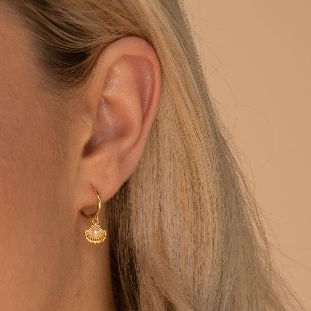 Pearl Shell Huggie Earrings