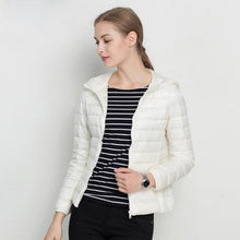 Autumn Lightweight Women's Down Jacket – Mid-Season Jacket with Hood & Daily Comfort
