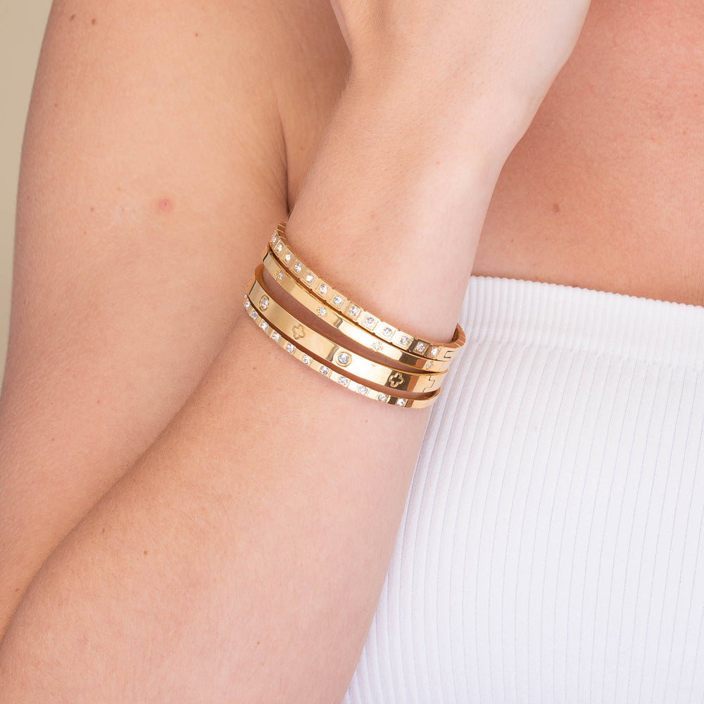 Slim Clover Zirconia Hinged Bangle Bracelet